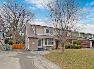 304 Cliffwood Rd, Toronto, ON M2H 2E5