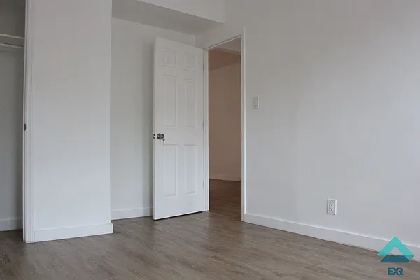 Rented by EXR | media 13