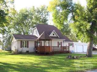 802 W Main Ave, Rockford, IA 50468