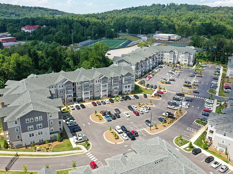 Skyland Exchange Apartments — Photo 28