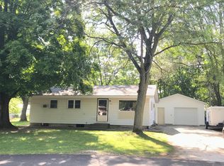 403 Susan Ct, Kouts, IN 46347