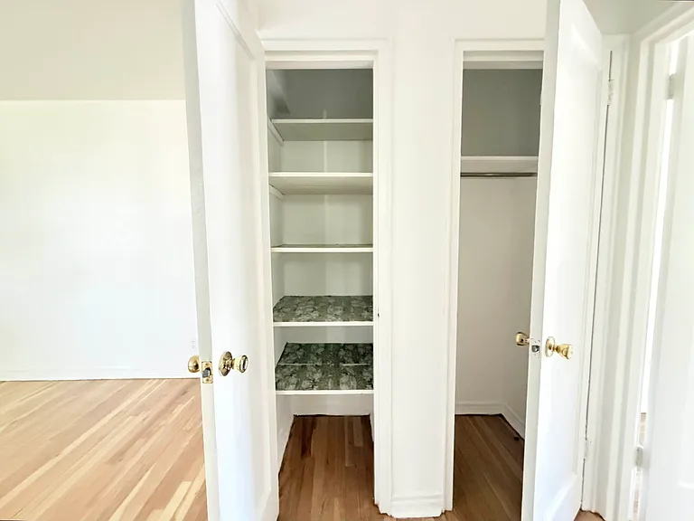 22-09 78th St #3B — Photo 14