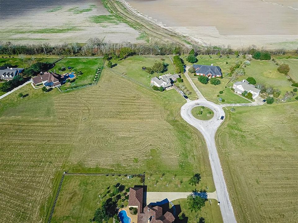 1st image of 6619 Lake Point Cir