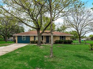 1005 N Spikes Rd, Corsicana, TX 75110
