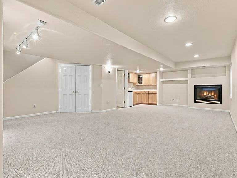 130 Rock Bridge Ct — Photo 18