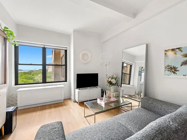 230 Riverside Dr APT 12J, New York, NY 10025