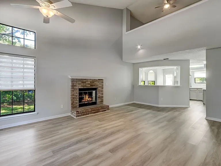 2406 Pirates Bay Dr — Photo 7
