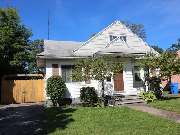 158 Cherry Rd, Rochester, NY 14612