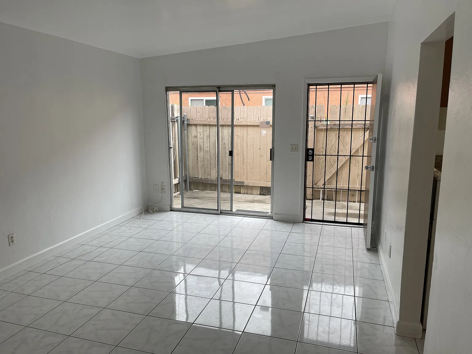 254-274 Orlando Street - 264 Orlando — Photo 4