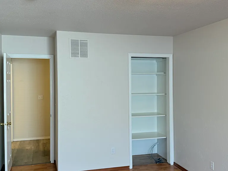 14031 Carolina St — Photo 21