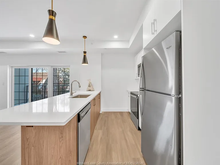 3817 Howard Ave #411 — Photo 8