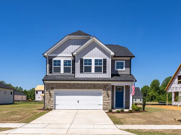 57 Fellow Dr, Lillington, NC 27546