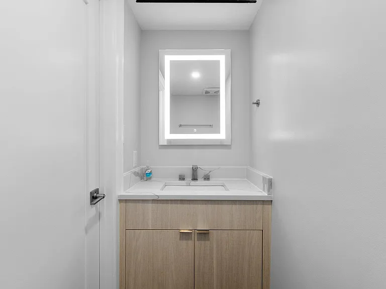 2112 Wyoming Ave NW #2 — Photo 24