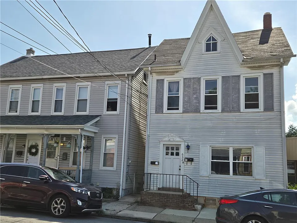 628 Linden St #2