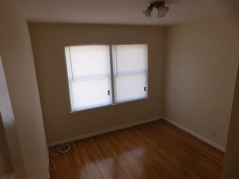11009 Danube Ave — Photo 8