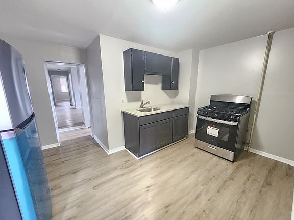 2nd image of 318 E Main St APT B