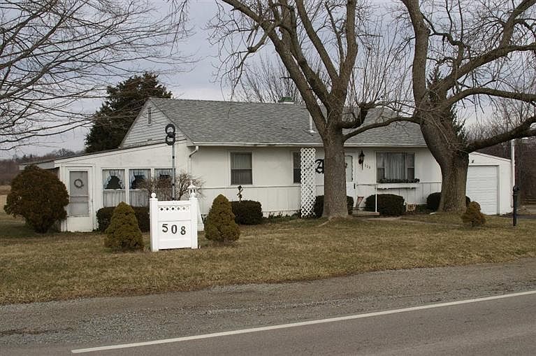 2nd image of 508 E Hyde Rd