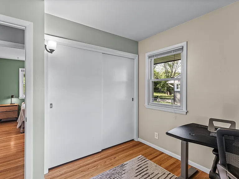 1064 Hackmann Cir NE — Photo 18