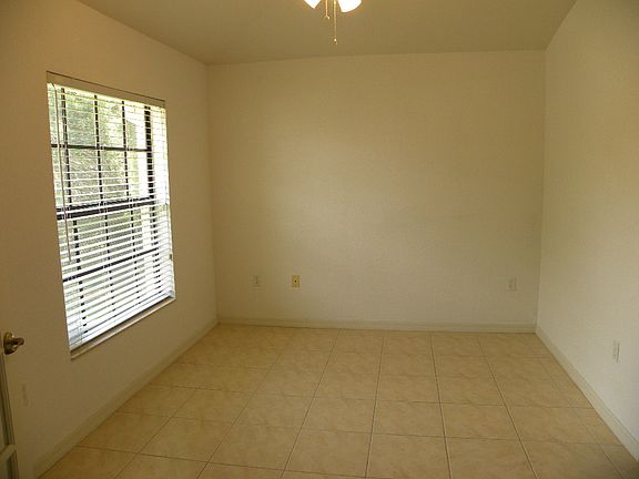 4th image of 229 Rotonda Blvd W APT A