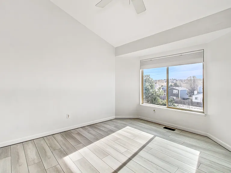 3445 Lynnwood Way — Photo 18