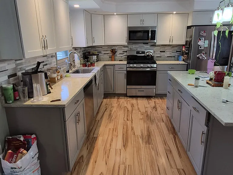 8 Raymond Rd — Photo 3