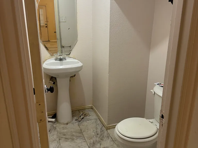 6329 Benavides Dr — Photo 3