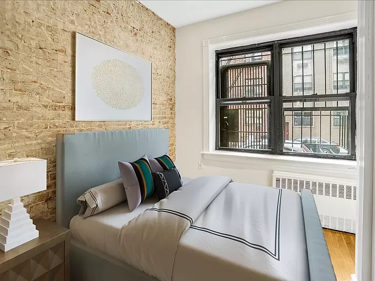 419 E 82nd St #1B — Photo 1