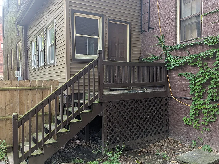 177 2nd St #1R — Photo 17
