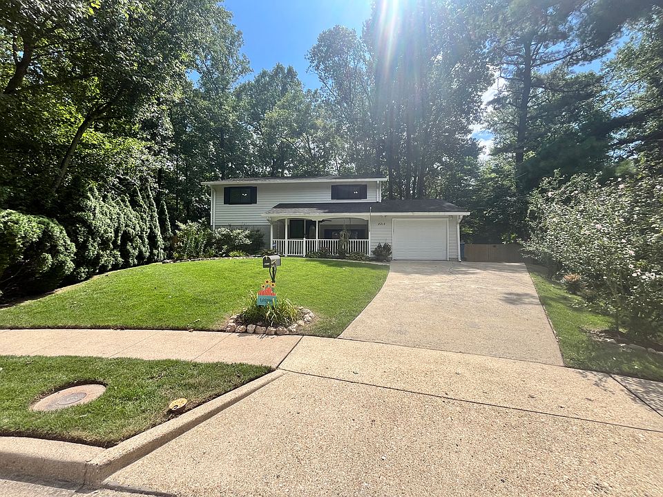 Welcome to 8213 Springfield Village Dr!