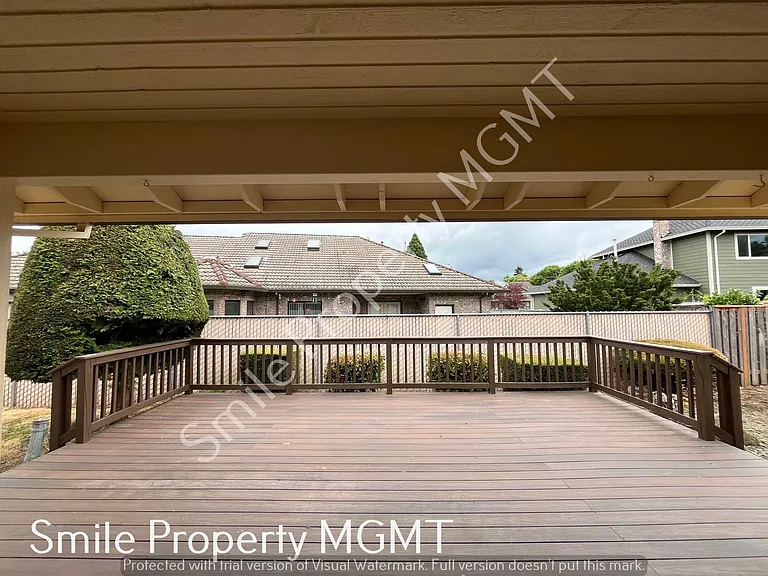 16801 NE San Rafael Dr — Photo 14