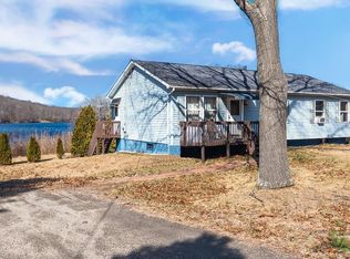 10 Pattagansett Dr, East Lyme, CT 06333