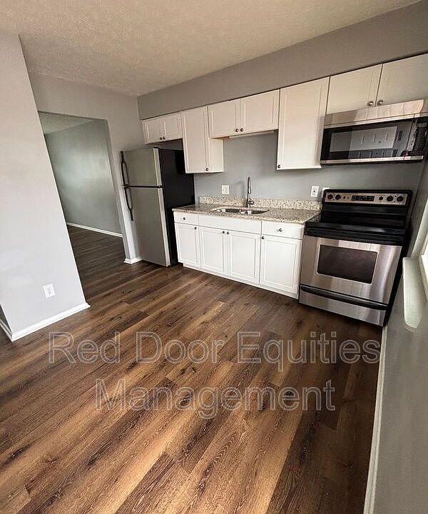 1st image of 129 W Walnut St APT P