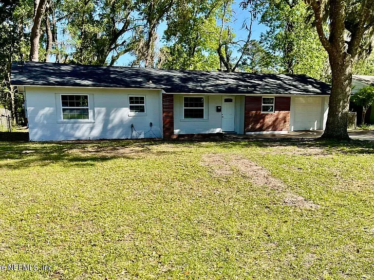 7018 Bonnie Brae Ln — Photo 3