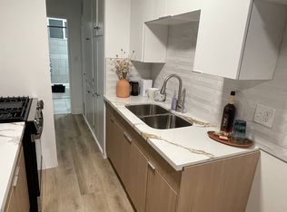 The Overland, Los Angeles, CA 90034
