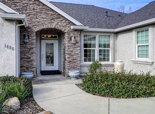 1496 Oak Mesa Ln, Redding, CA 96003