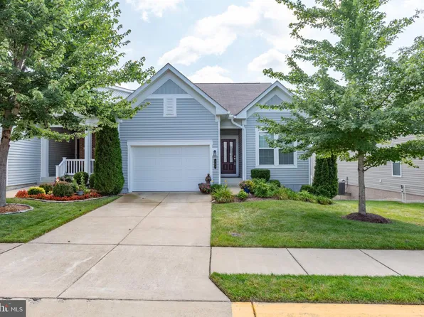 128 Castle Hill Dr, Fredericksburg, VA 22406