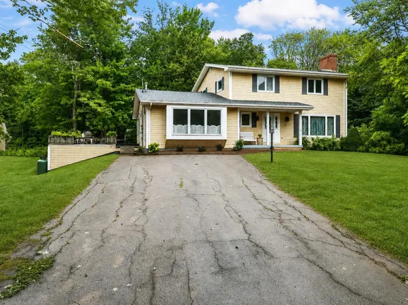 45 Bonavista Ave, Stratford, PE C1B 1L3