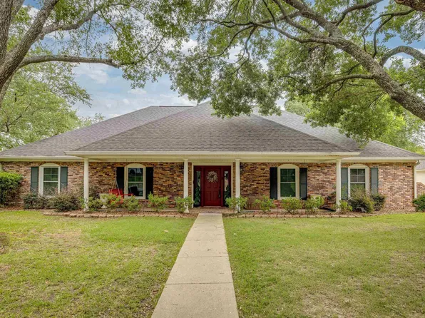 2901 River Oaks Dr, Monroe, LA 71201