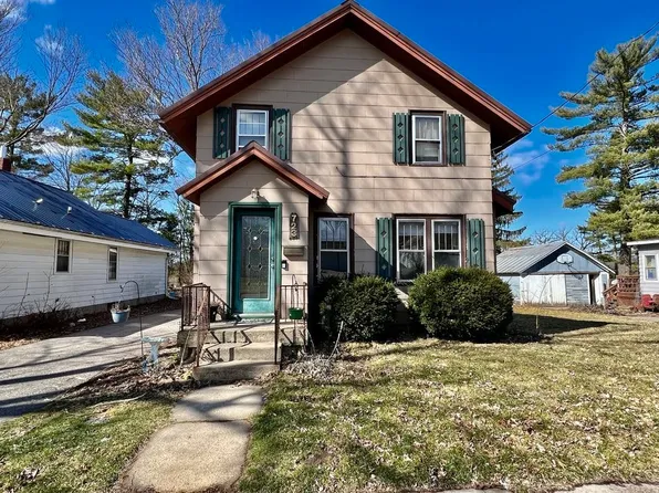723 Ridge St, Baraboo, WI 53913