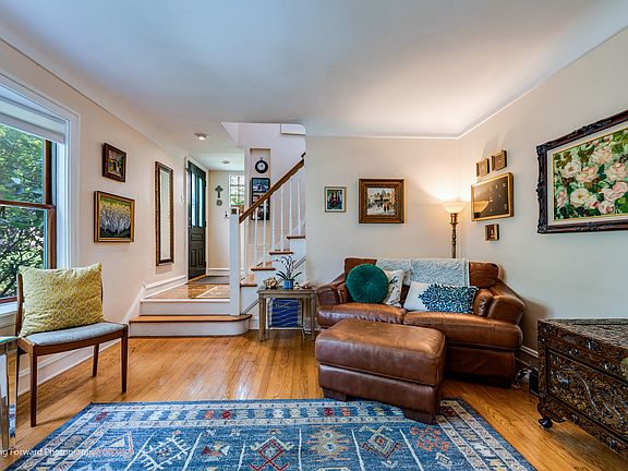 3rd image of 4837 W 96th Pl