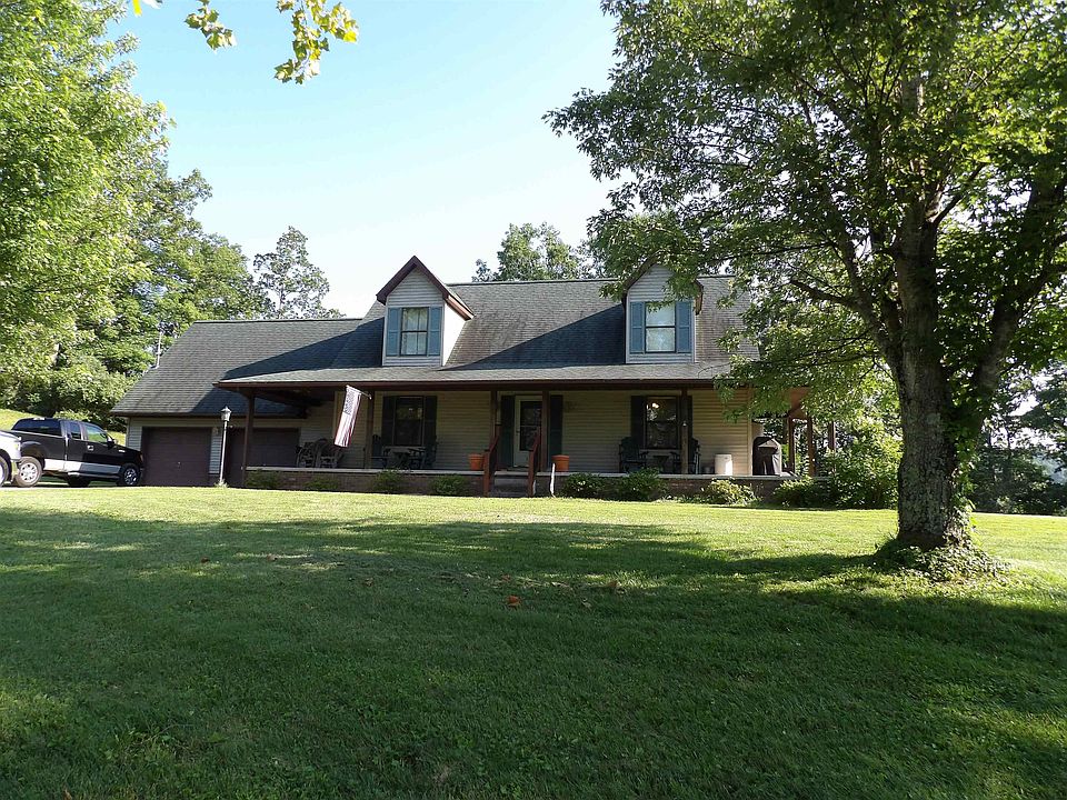 1st image of 157 Woodland Ct