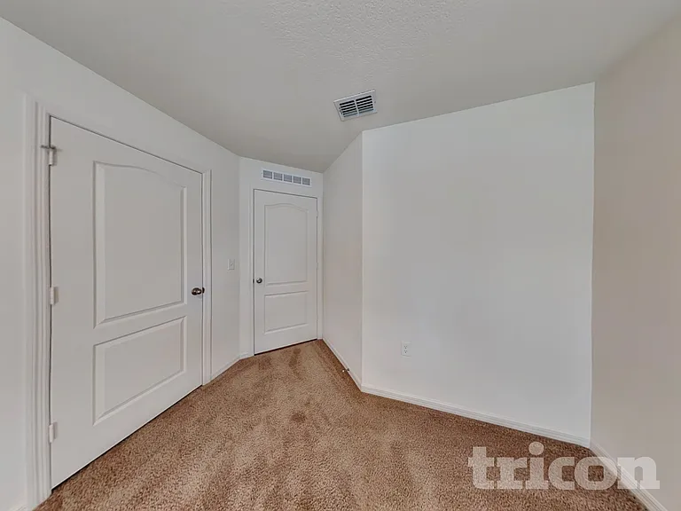 443 Underwood Trl — Photo 13
