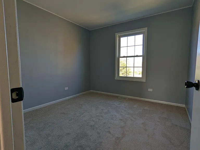 545 Monarch Dr — Photo 10