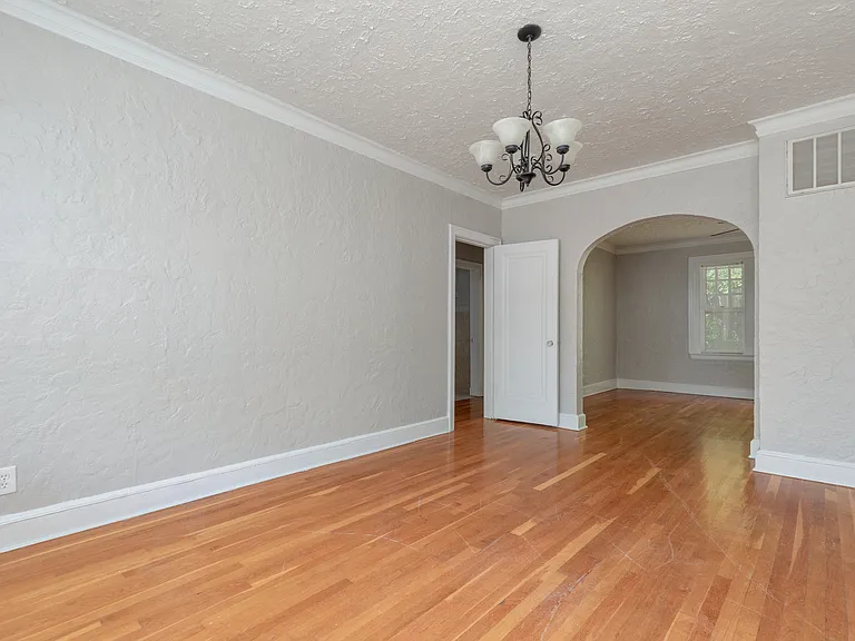 7234 Amherst Ave #2W — Photo 13