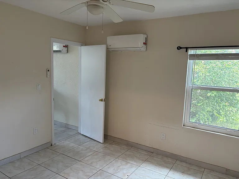 1816 Narranja St #3 — Photo 1