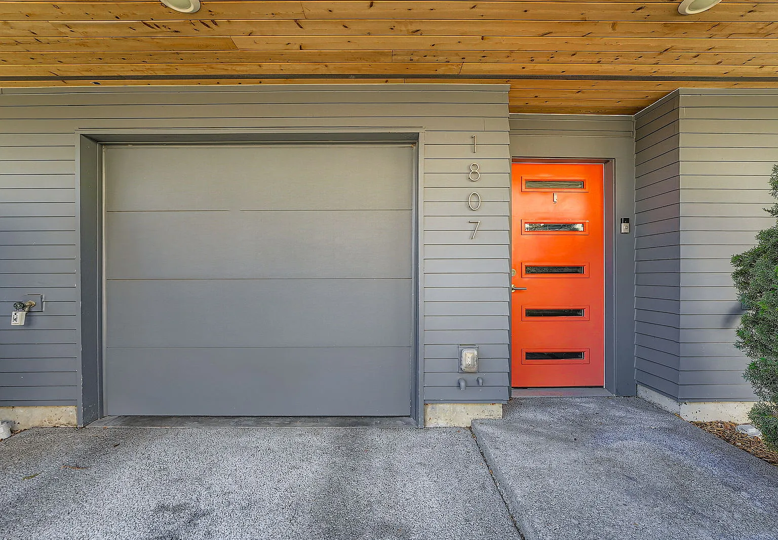 1806 SW 96th Ln — Photo 2