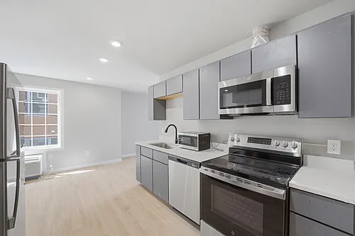 589 Bedford St #101 Photo 1