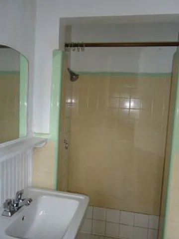 4 Places - 260.5 Holman Ave — Photo 2