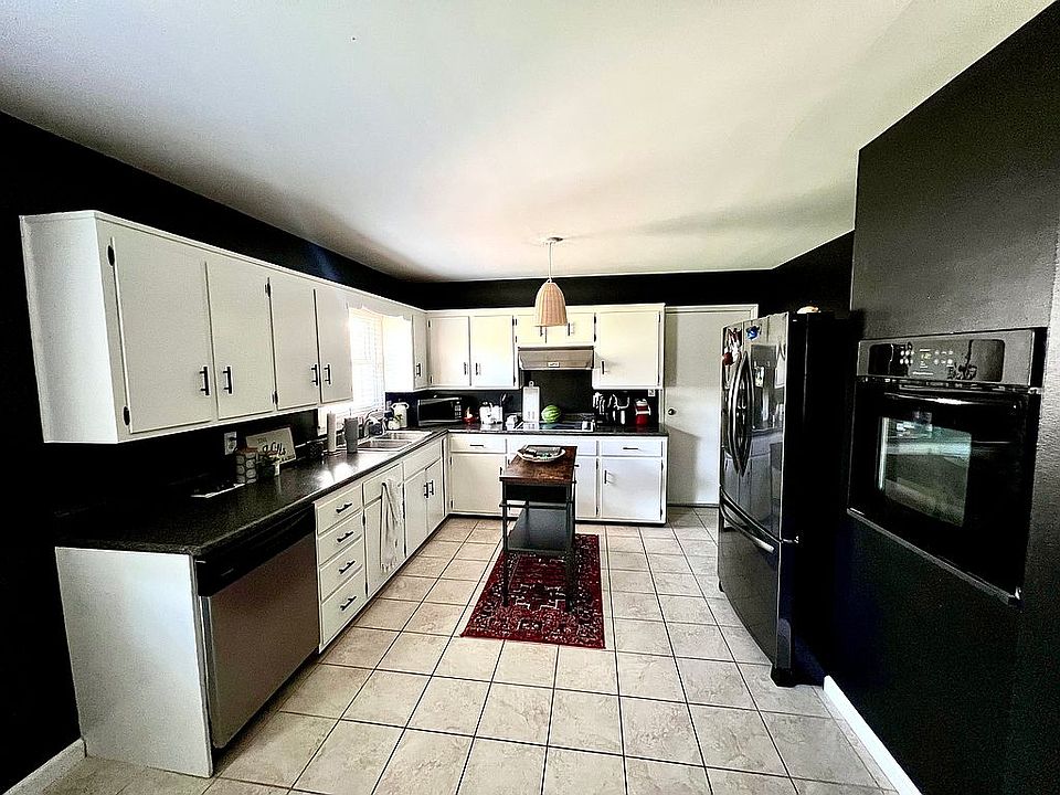 20 Lynwood Dr, Washington, IN 47501 Zillow