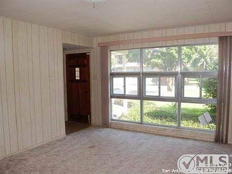 2nd image of 218 Pinewood Ln